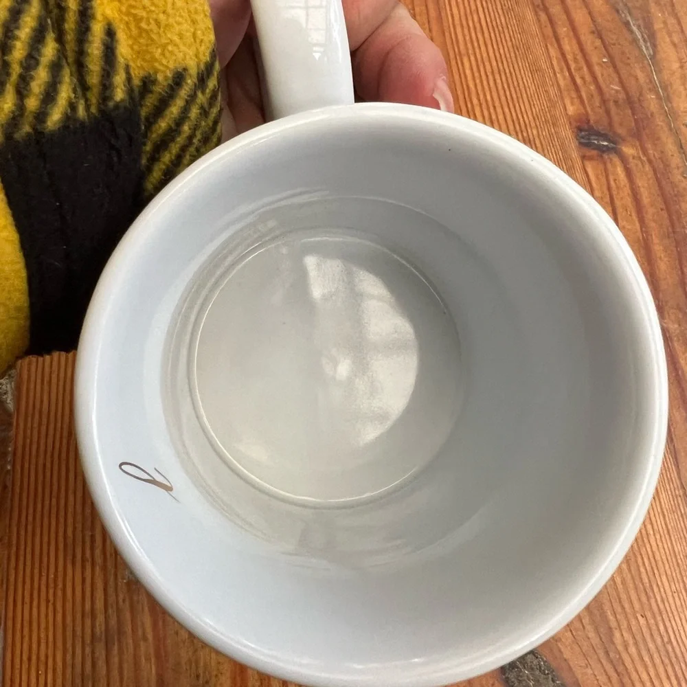 PIER 1 IMPORTS Initial Monogram L White with Gold Metallic Confetti Detail Mug